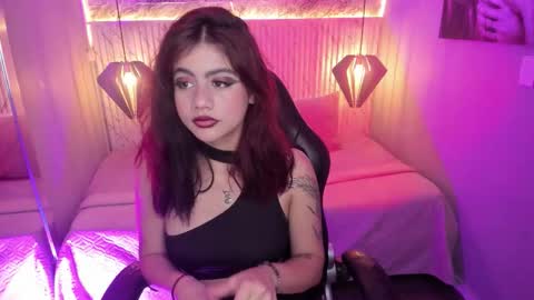 Julieth  online show from 6, 3, 2026