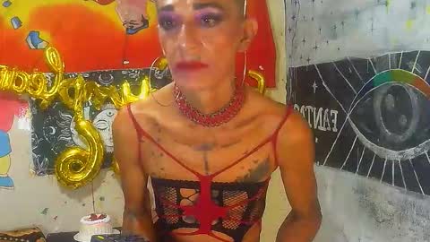 Julieth Wolf online show from 6, 11, 2025