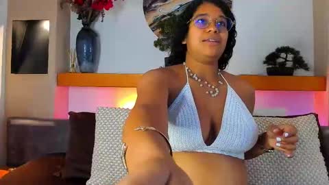   online show from 16, 9, 2025
