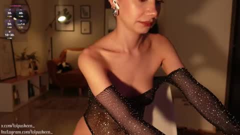 Juliette Dee online show from 7, 3, 2025