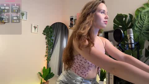 Julie online show from 6, 1, 2025