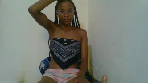 juliexexy online show from 5, 2, 2025
