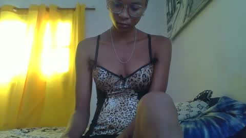 juliexexy online show from 25, 2, 2025