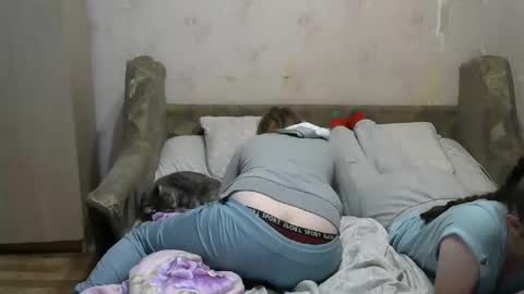 Snapshot of juliya_katie chatting on 4, 10, 2025 Juliya Katie online show from 4, 10, 2025