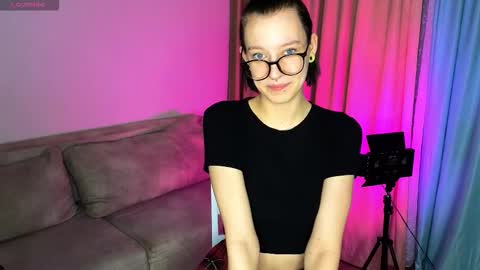 NaOmi online show from 8, 11, 2025