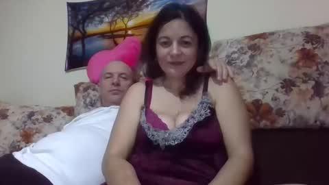 Snapshot of jully_caitlyn chatting on 16, 12, 2025 Caitlyn online show from 16, 12, 2025