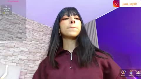 Snapshot of juno_tay chatting on 23, 10, 2025 JUNO online show from 23, 10, 2025