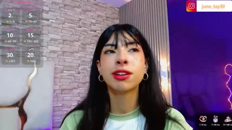 Snapshot of juno_tay chatting on 24, 10, 2025 JUNO online show from 24, 10, 2025