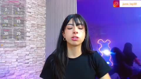 Snapshot of juno_tay chatting on 27, 10, 2025 JUNO online show from 27, 10, 2025