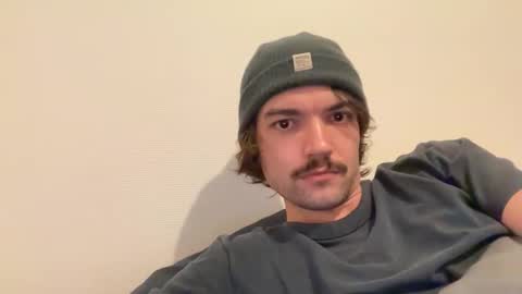 just_a_guy_with_a_big_cock online show from 7, 1, 2026