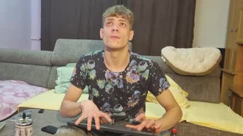 Snapshot of just_alexx12 chatting on 23, 12, 2024 just_alexx12 online show from 23, 12, 2024