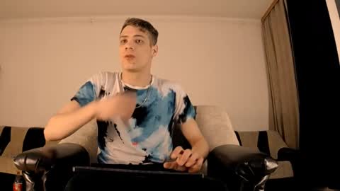 Snapshot of just_alexx12 chatting on 12, 2, 2025 just_alexx12 online show from 12, 2, 2025