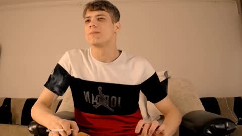 Snapshot of just_alexx12 chatting on 16, 2, 2025 just_alexx12 online show from 16, 2, 2025