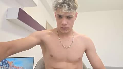 Snapshot of just_alexx12 chatting on 15, 10, 2025 just_alexx12 online show from 15, 10, 2025