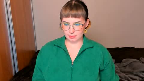 Snapshot of just_fucked chatting on 29, 9, 2025 Nika and Mark online show from 29, 9, 2025