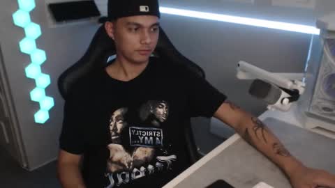 Rhys online show from 5, 12, 2025