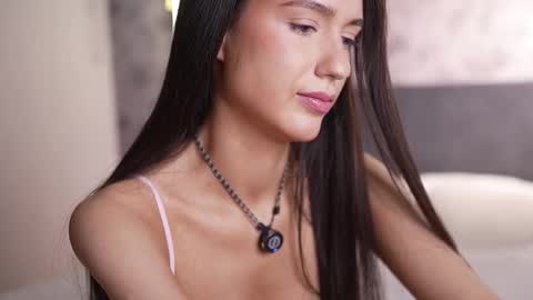 Snapshot of justbarbie_new_ chatting on 11, 11, 2025 Katarina online show from 11, 11, 2025