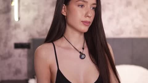 Snapshot of justbarbie_new_ chatting on 17, 11, 2025 Katarina online show from 17, 11, 2025