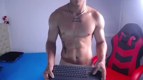 JUSTIN ANDREW online show from 31, 10, 2025