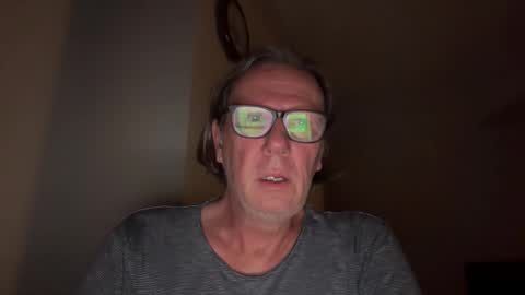 Snapshot of justin_hornyyyy chatting on 10, 11, 2025 justin_hornyyyy online show from 10, 11, 2025