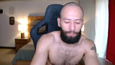 Snapshot of justin_hton chatting on 28, 11, 2025 Justin online show from 28, 11, 2025