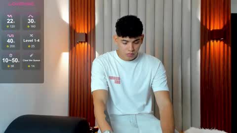 Snapshot of justin_mack_ chatting on 28, 11, 2025 Justin online show from 28, 11, 2025