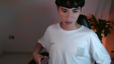 Snapshot of justin_spencer chatting on 19, 11, 2025 Justin online show from 19, 11, 2025