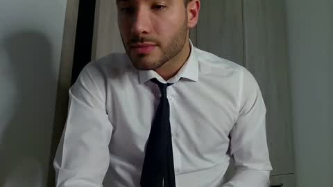 Justin online show from 28, 2, 2025