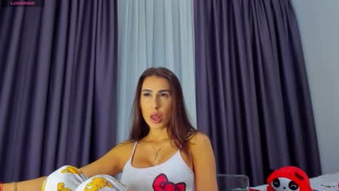 k_chic1 online show from 4, 12, 2025