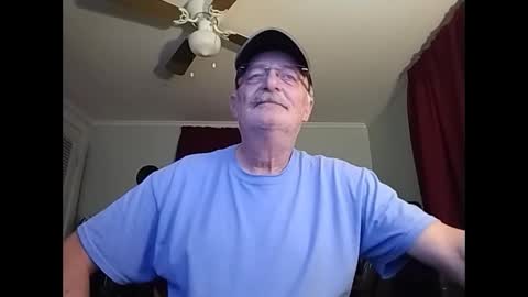 Snapshot of kabriggs137 chatting on 1, 2, 2025 kabriggs137 online show from 1, 2, 2025