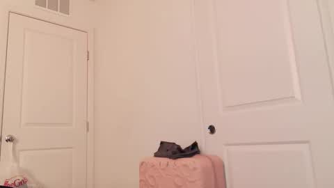 Snapshot of kaelagreen chatting on 13, 1, 2026 kaelagreen online show from 13, 1, 2026