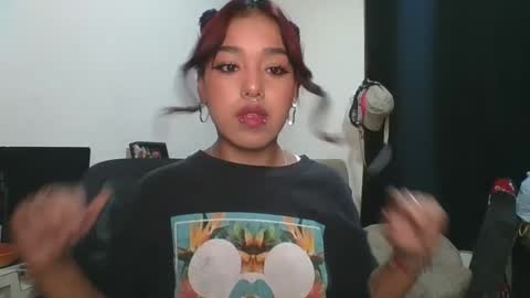 KAHELIINDEPENDENT MODEL online show from 11, 10, 2025