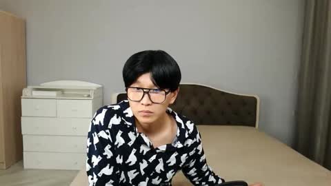 Snapshot of kai_chicken chatting on 15, 12, 2025 Kai Chicken online show from 15, 12, 2025