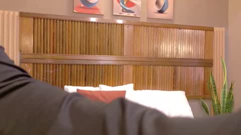 kaiawhite online show from 27, 2, 2026