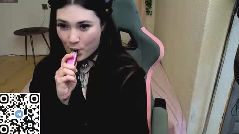 Snapshot of kaisythesmall chatting on 28, 10, 2025 Kessy online show from 28, 10, 2025