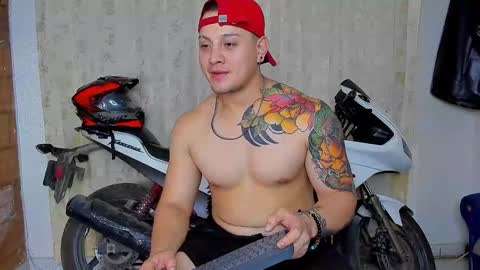 Snapshot of kaledd_musclee chatting on 22, 12, 2024 Kaledd musclees room Master online show from 22, 12, 2024