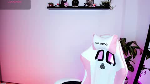 Kali Ka Please help me with your thumbs up its important   dont forget my birthday on October 26 online show from 9, 10, 2025