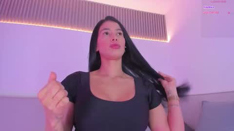 Snapshot of kaliopeh chatting on 26, 11, 2025 Carolina online show from 26, 11, 2025