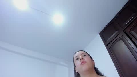 Kamilalopez online show from 28, 9, 2025