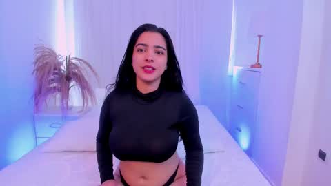 Kamila Betancourt online show from 28, 2, 2025