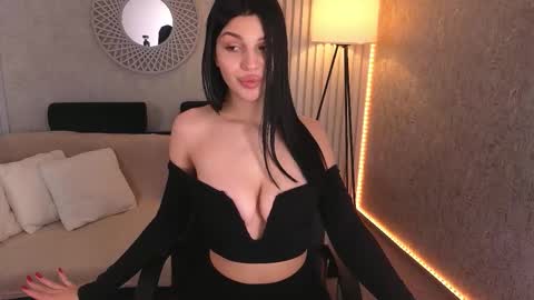 KamilaJuicy online show from 5, 3, 2026