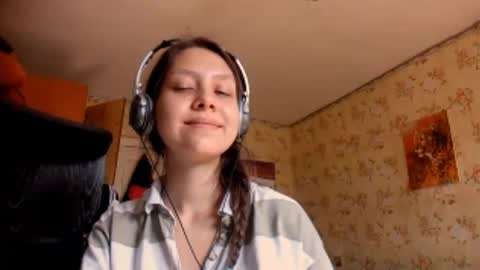 Mari  Simmons online show from 18, 9, 2025