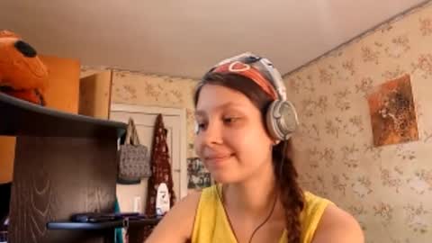 Mari  Simmons online show from 27, 9, 2025