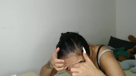 Snapshot of kammy_cami chatting on 13, 11, 2025 kammy y camila online show from 13, 11, 2025