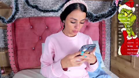 hello  Im Danni online show from 31, 12, 2024