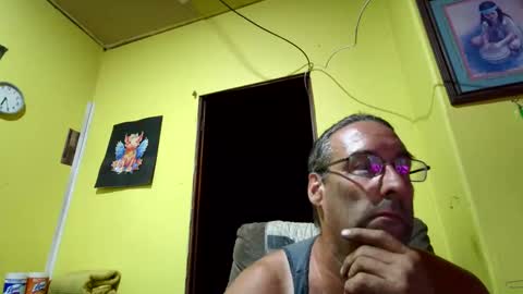 Snapshot of kansasfarmer1 chatting on 11, 10, 2025 kansasfarmer1 online show from 11, 10, 2025