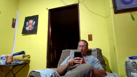 Snapshot of kansasfarmer1 chatting on 19, 10, 2025 kansasfarmer1 online show from 19, 10, 2025