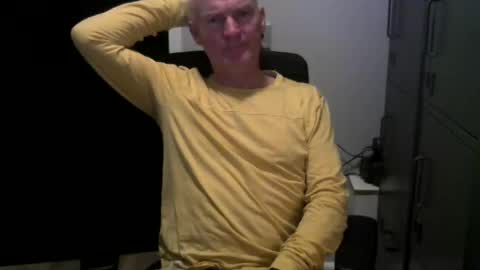Robbie online show from 12, 1, 2025