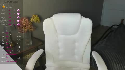 Karen online show from 5, 11, 2025