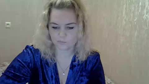 karennelsonx online show from 10, 1, 2025